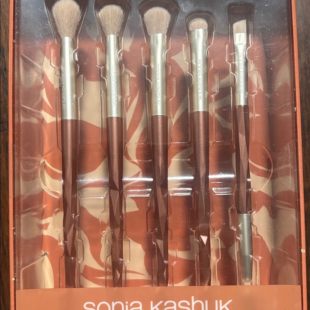 Sonia Kashuk Limited Edition Eye Brush Set - 5 pc
U - Picture 2 of 5